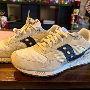 Saucony Men's Shadow 5000